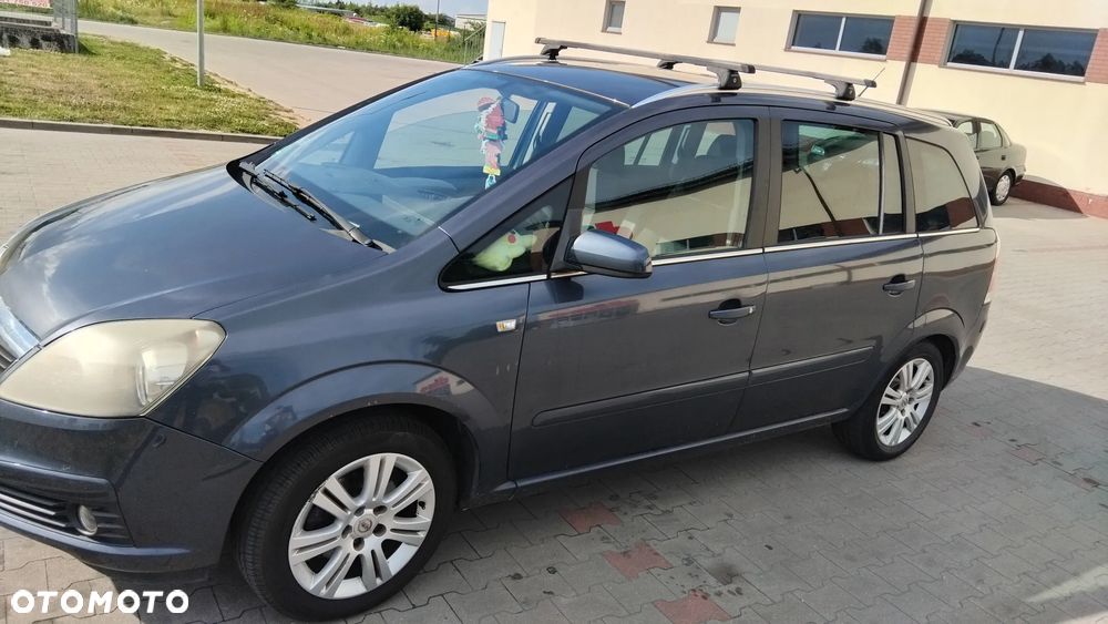 Opel Zafira 1.8 - 10