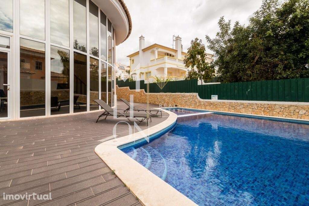 Fantástica Moradia T5 no Coração de Albufeira - Grande imagem: 4/38