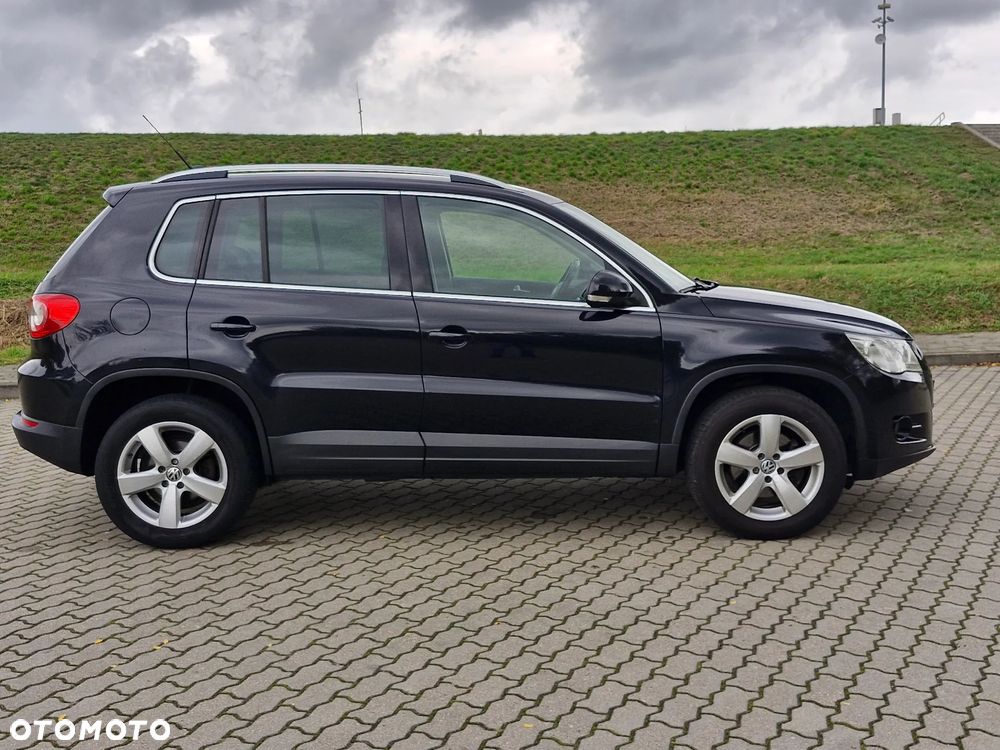 Volkswagen Tiguan 2.0 TDI 4Mot Perfectline R-Style - 28