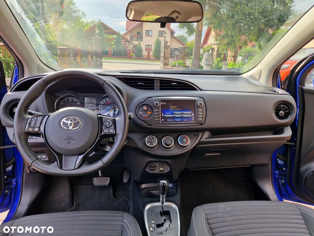 Toyota Yaris 1.5 Premium CVT - 16