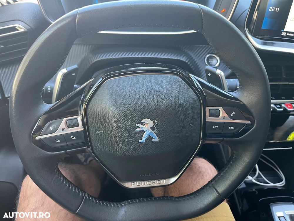 Peugeot 2008 1.5 BlueHDI 130 S&S EAT8 Allure - 13