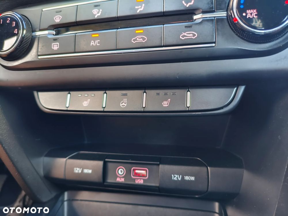 Kia Ceed 1.4 CVVT Dream Team Edition - 14
