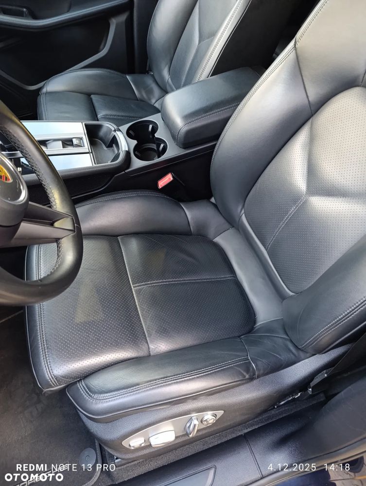 Porsche Macan Standard - 11