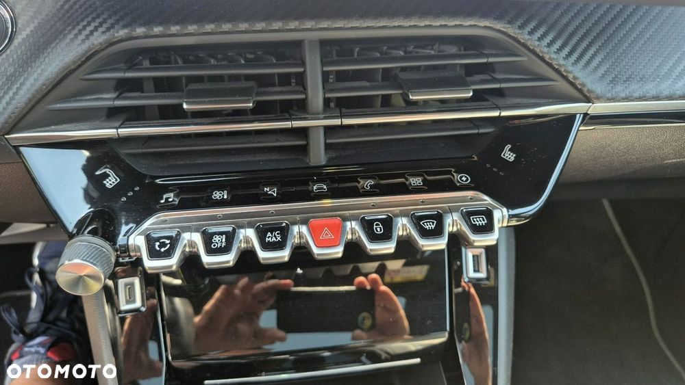 Peugeot 208 GT - 22