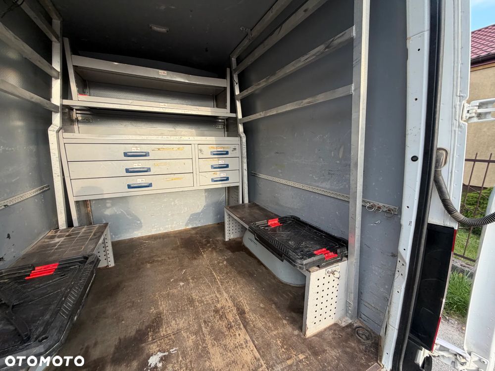 Mercedes-Benz SPRINTER - 33