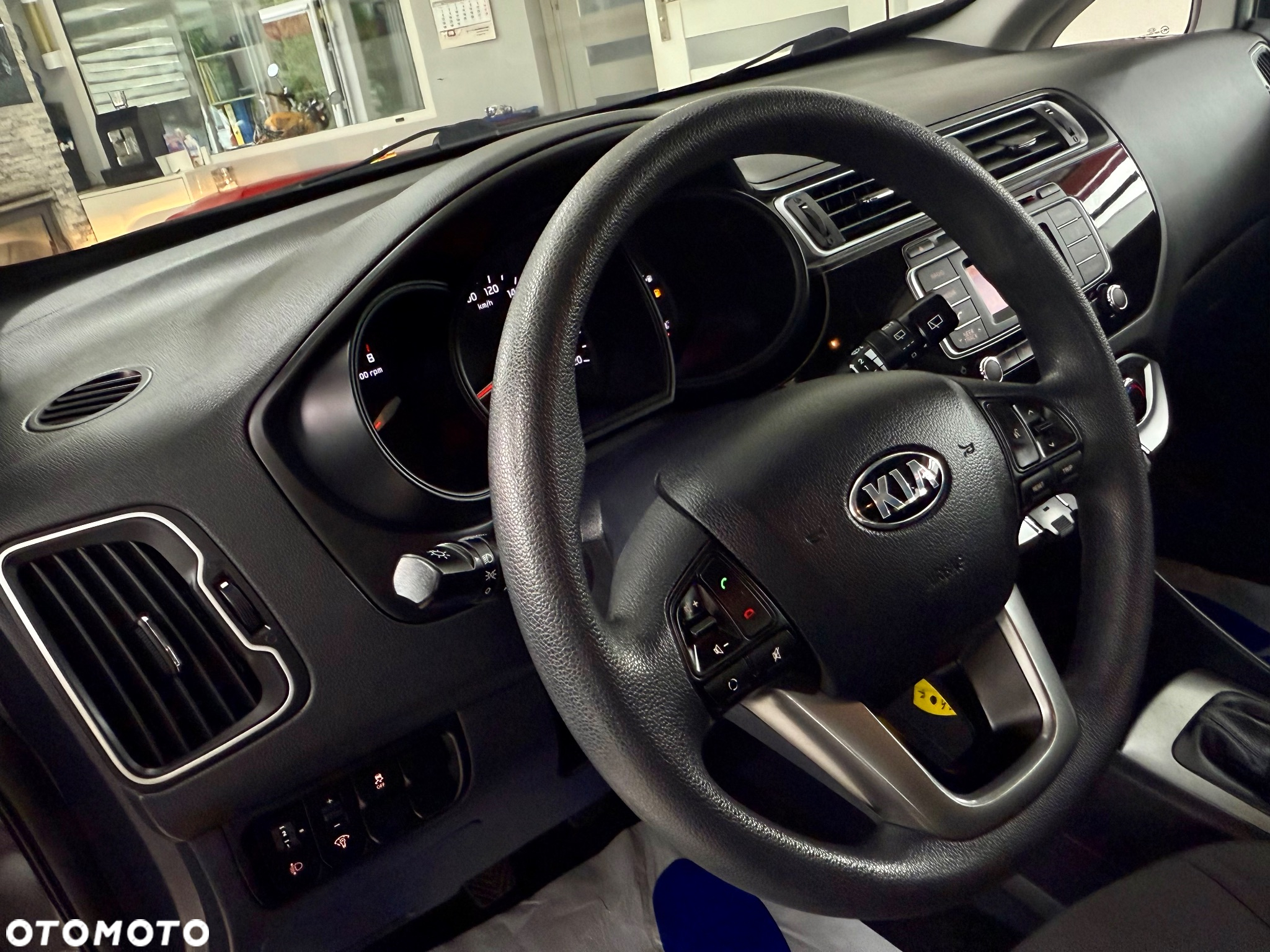 Kia Rio 1.2 Business Line - 12