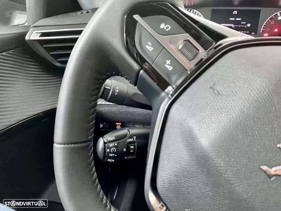 Peugeot 208 1.2 PureTech Active - 11