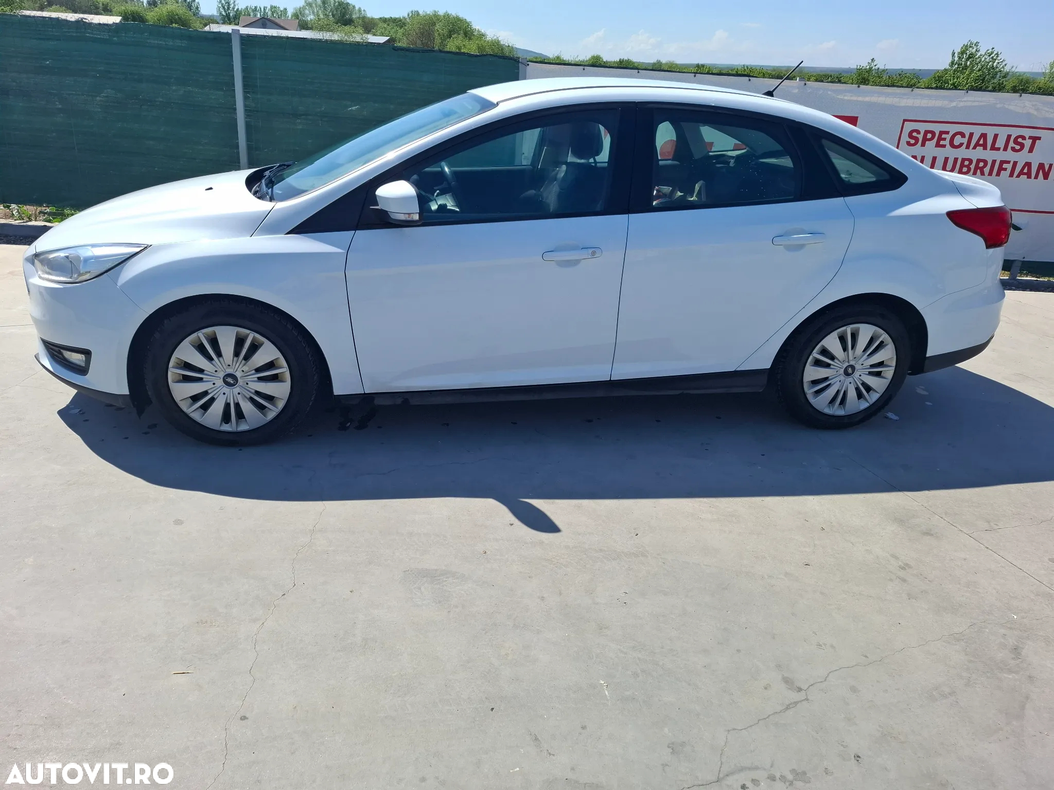 Ford Focus 1.0 EcoBoost Trend - 8