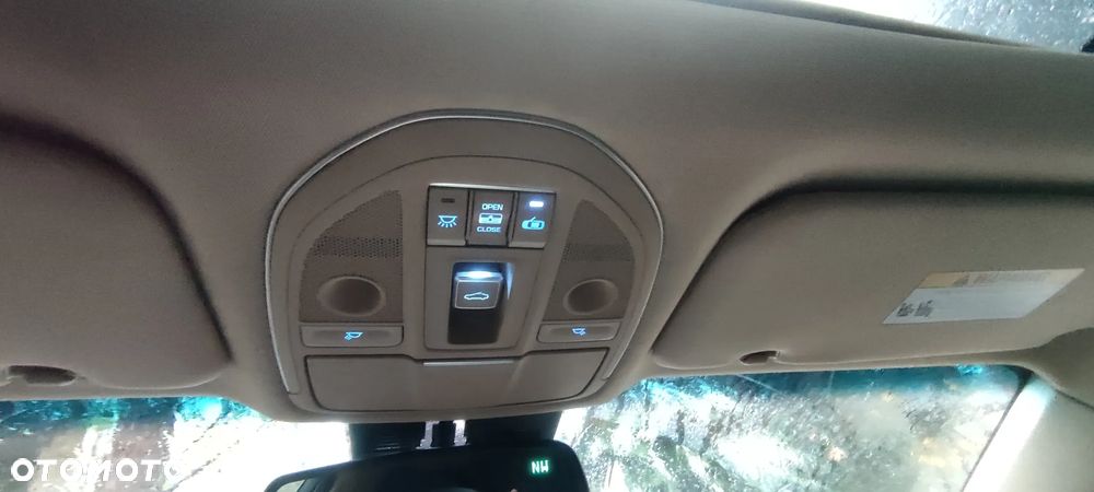 Hyundai Genesis 3.8 V6 GDI - 14