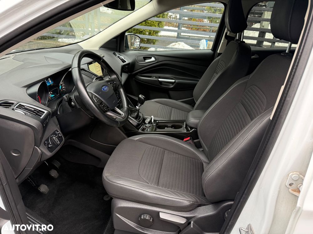 Ford Kuga 1.5 EcoBlue TITANIUM - 20