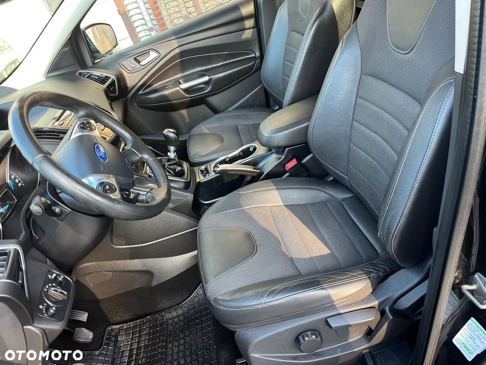 Ford Kuga 2.0 TDCi 4WD Titanium - 6