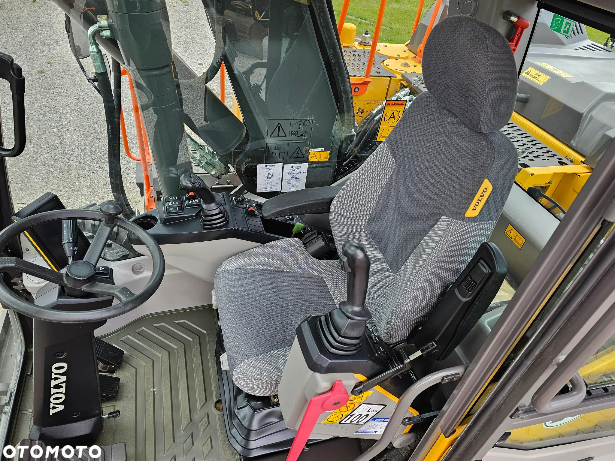 Volvo EW 160 E - 26