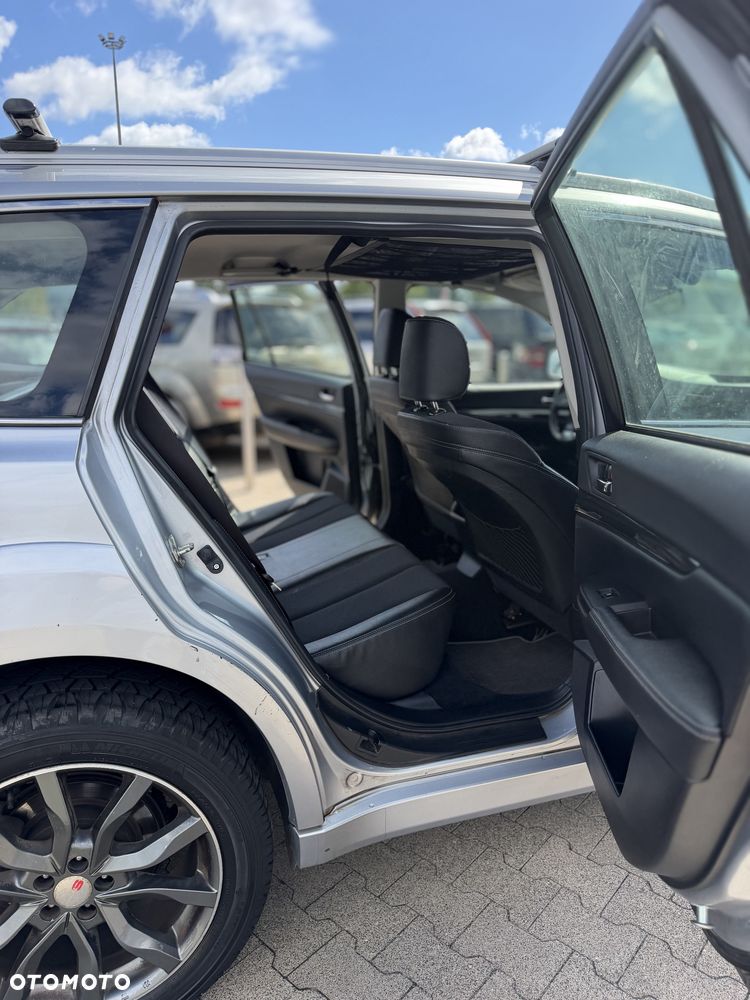 Subaru Outback - 6