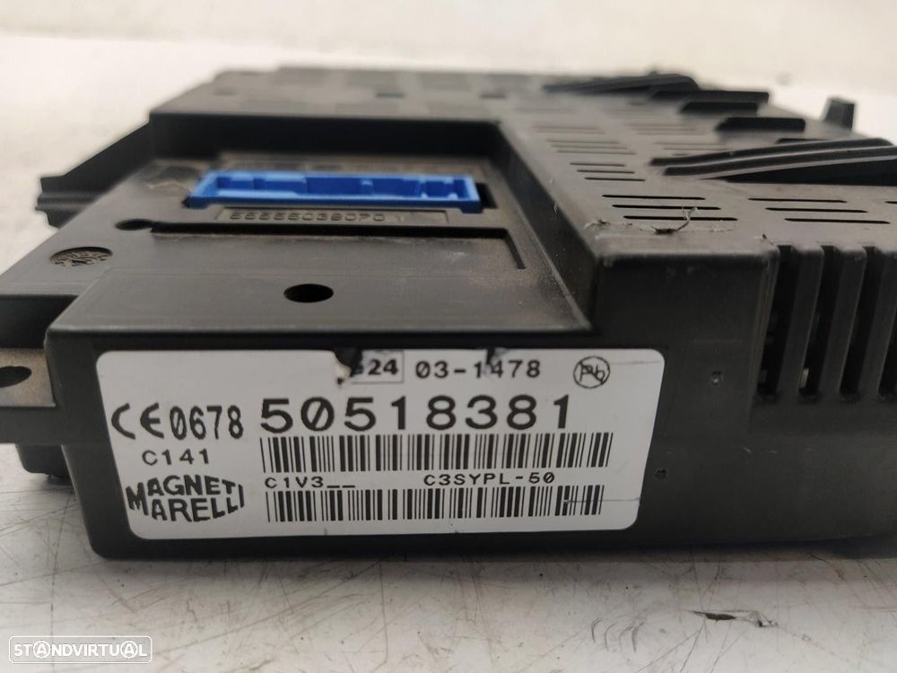 CAIXA RELÉS / FUSÍVEIS ALFA ROMEO 159 2011 -50504455 - 2