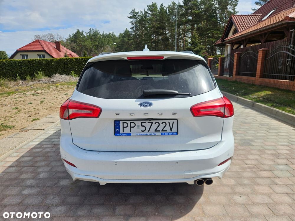 Ford Focus 1.5 EcoBoost ST-Line - 5
