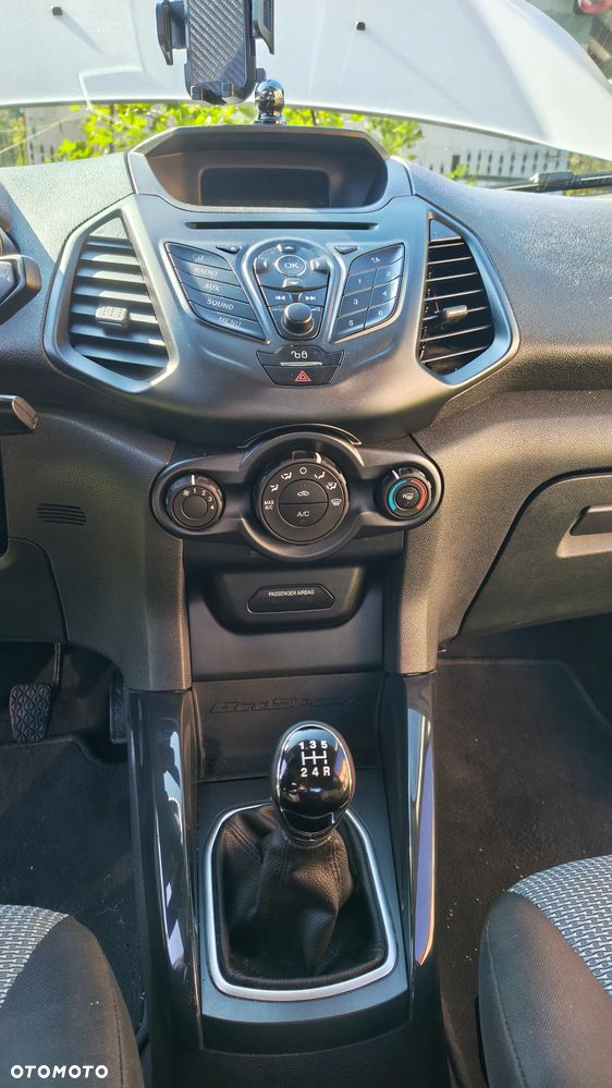 Ford EcoSport - 16