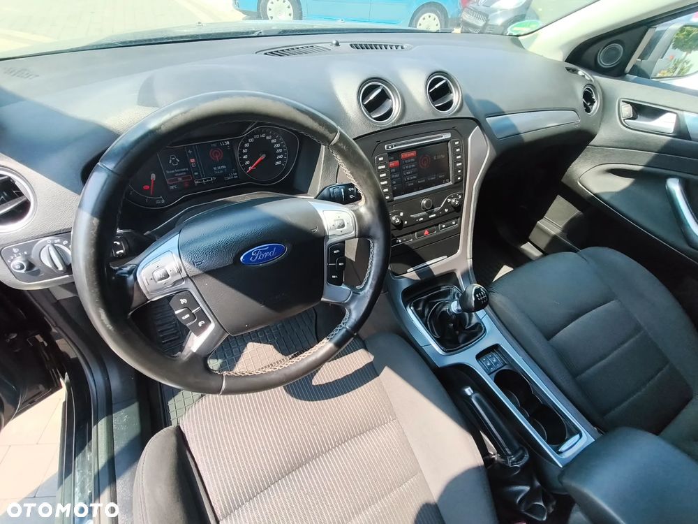 Ford Mondeo 2.0 TDCi Titanium - 31