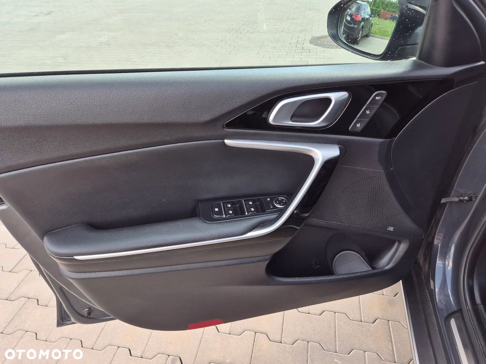 Kia XCeed 1.4 T-GDI OPF DCT7 PLATINUM EDITION - 31