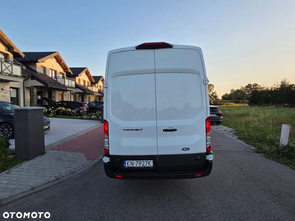 Ford Transit L4 RWD Trend - 4