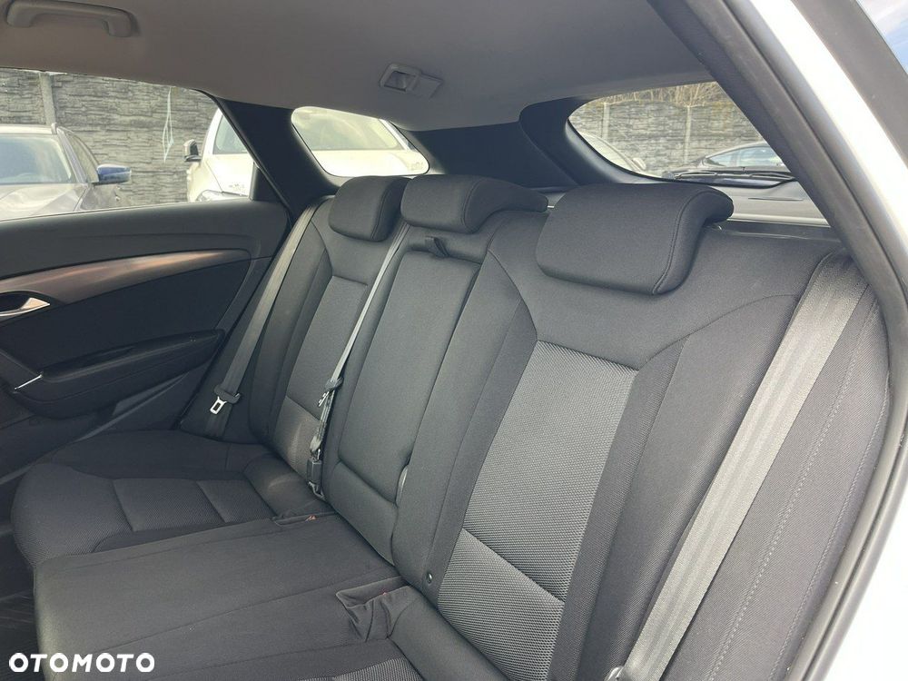 Hyundai i40 Kombi blue 1.6 CRDi Space - 14