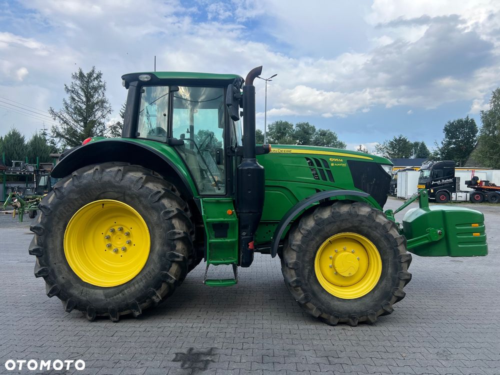 John Deere 6195M - 3