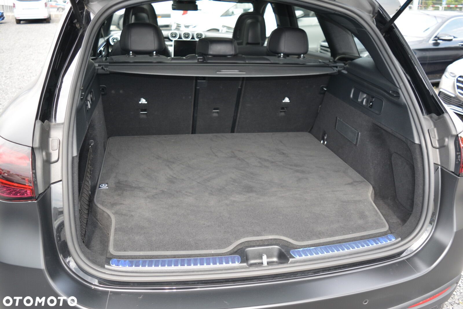 Mercedes-Benz GLC - 36