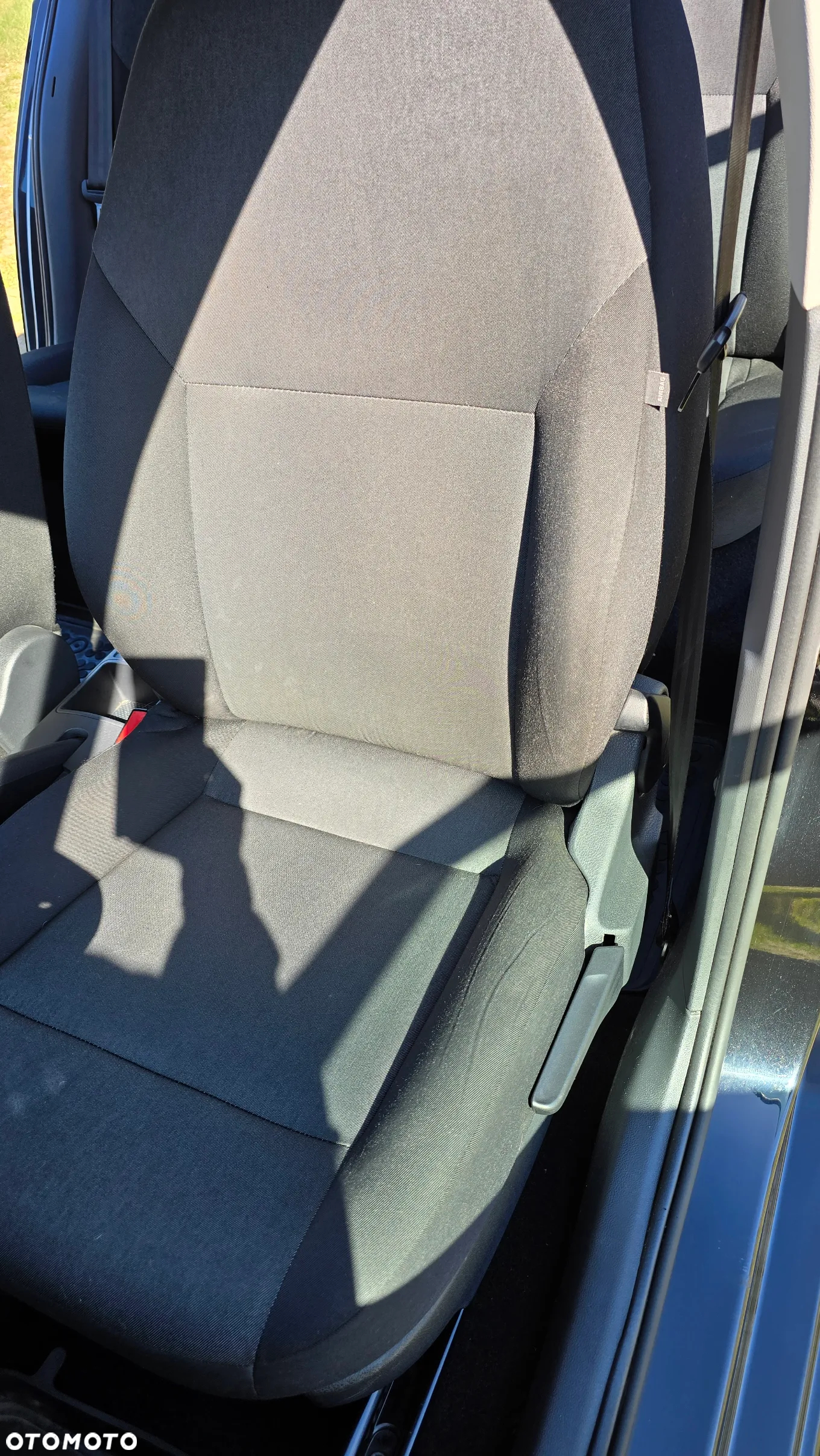Skoda RAPID 1.2 TSI Active - 10