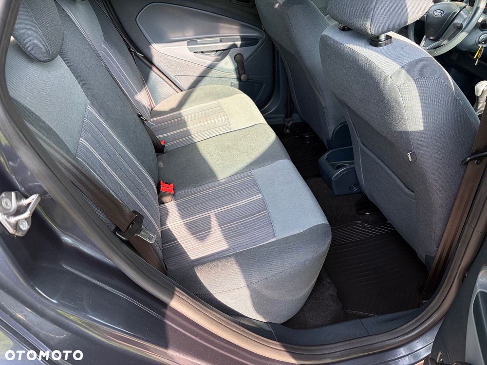 Ford Fiesta 1.4 Titanium - 27