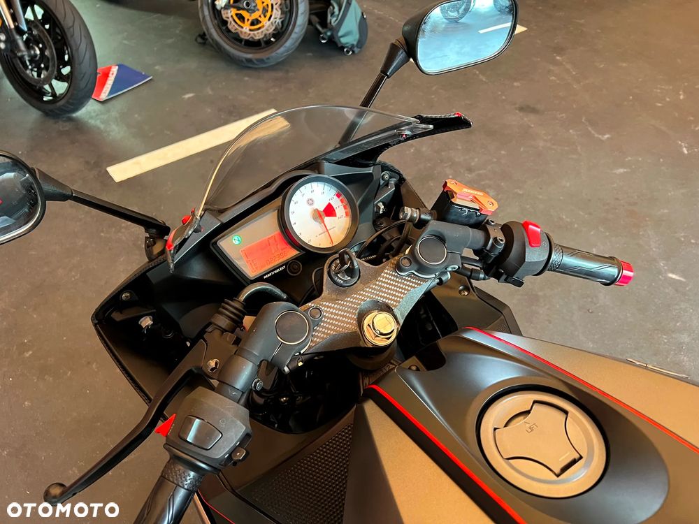 Yamaha YZF - 12