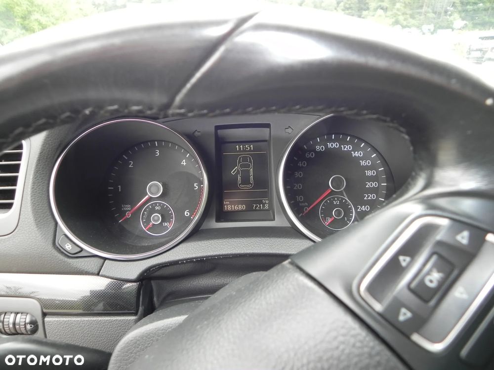 Volkswagen Golf 2.0 TDI Comfortline - 28