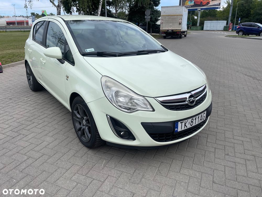 Opel Corsa - 1