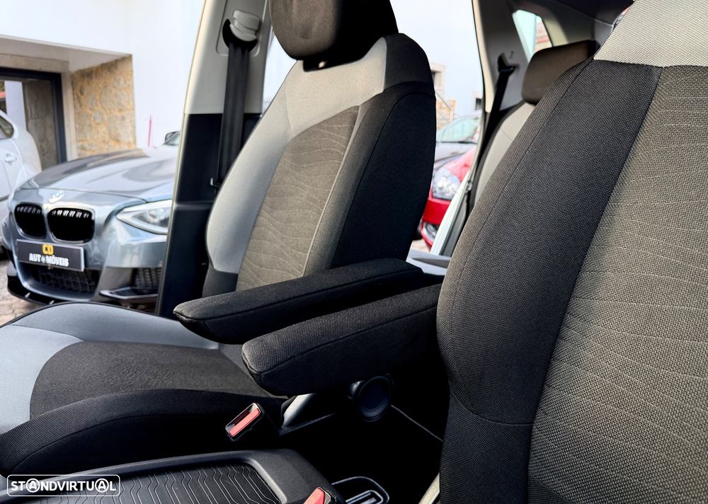 Citroën C4 Picasso 1.6 BlueHDi Intensive EAT6 J17 - 44
