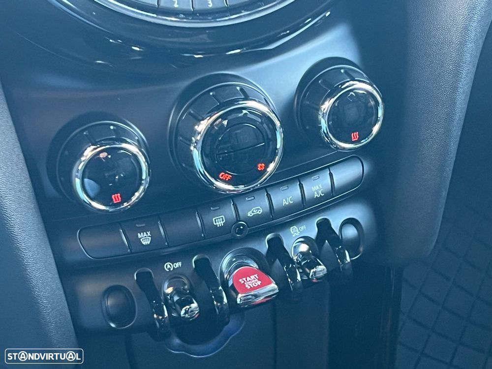 MINI 3 Portas Cooper D - 18