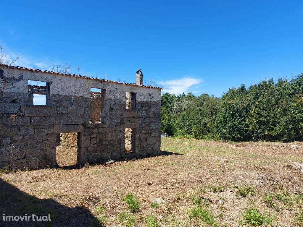 Venda Moradia - Grande imagem: 2/14