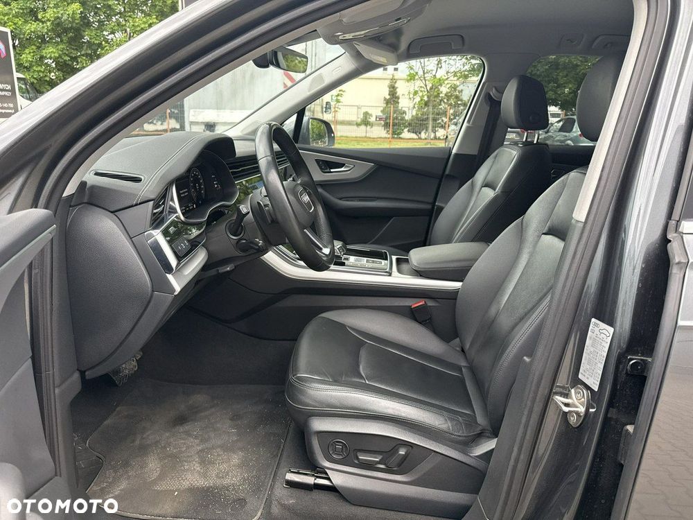 Audi Q7 - 11