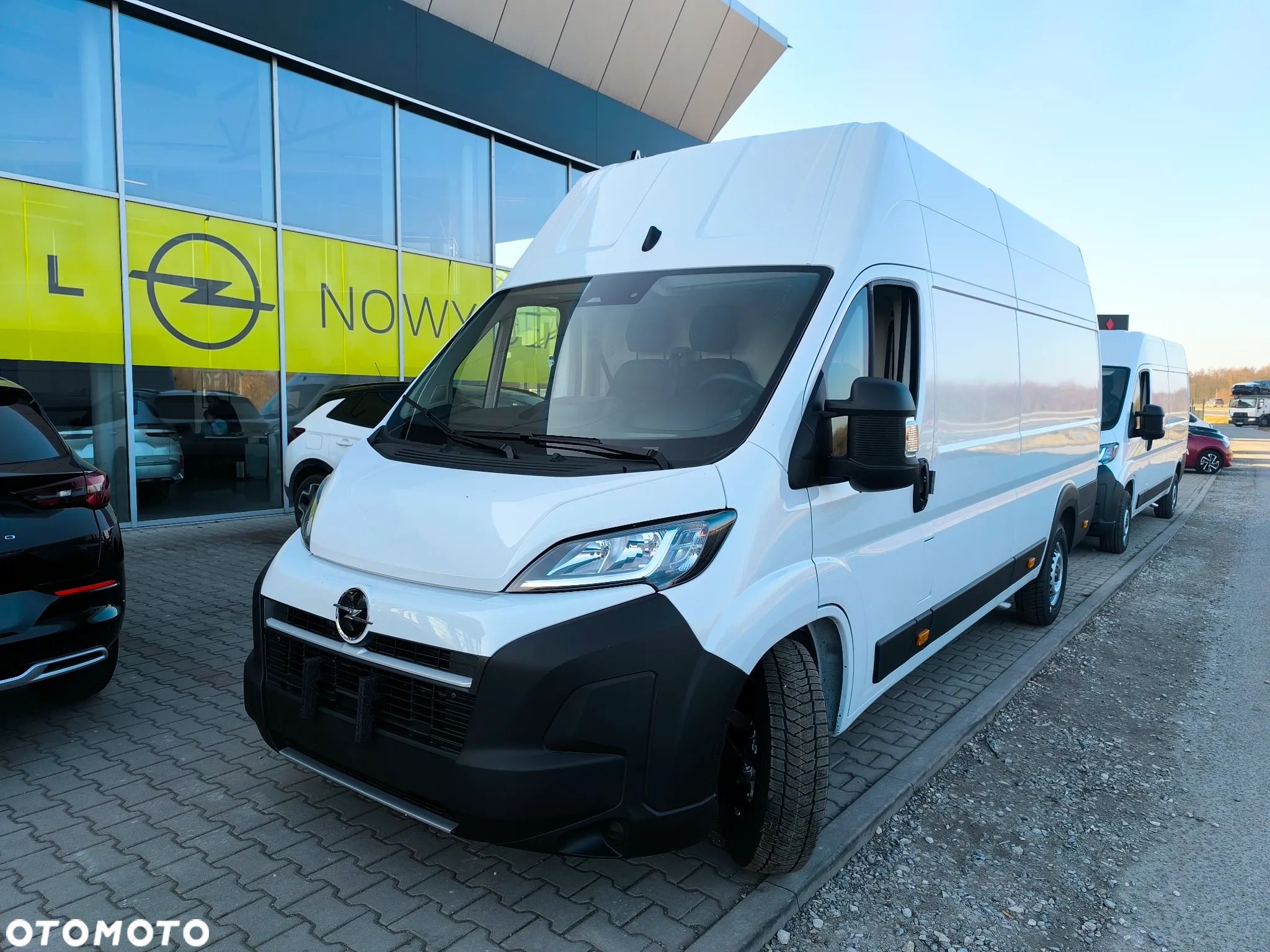 Opel Movano - 1