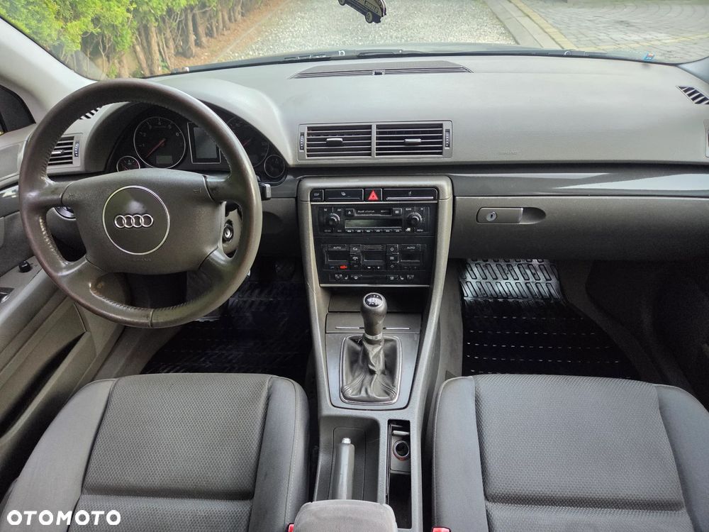 Audi A4 Avant - 9