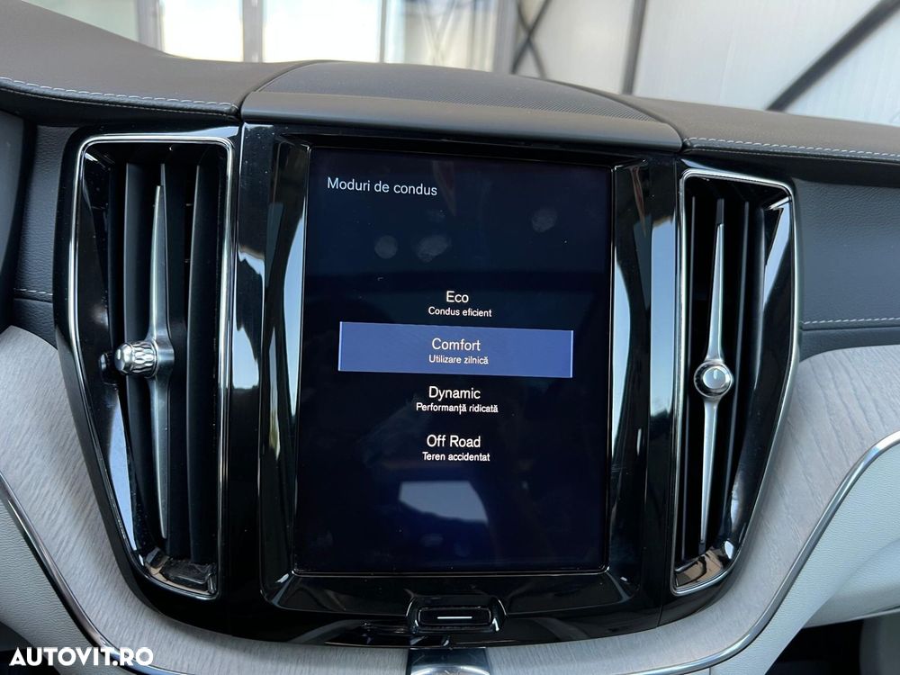 Volvo XC 60 - 22