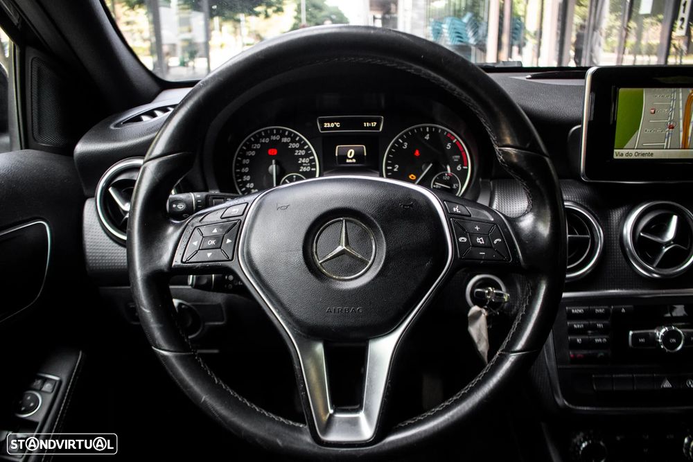 Mercedes-Benz A 180 CDI (BlueEFFICIENCY) - 12