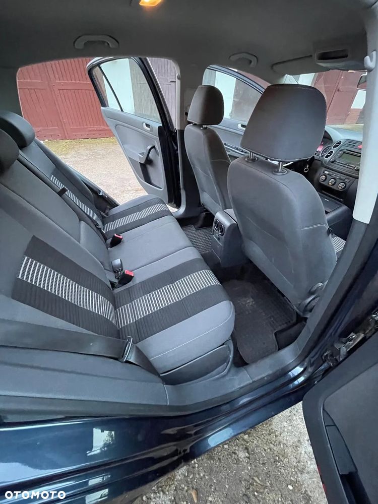 Volkswagen Golf - 38