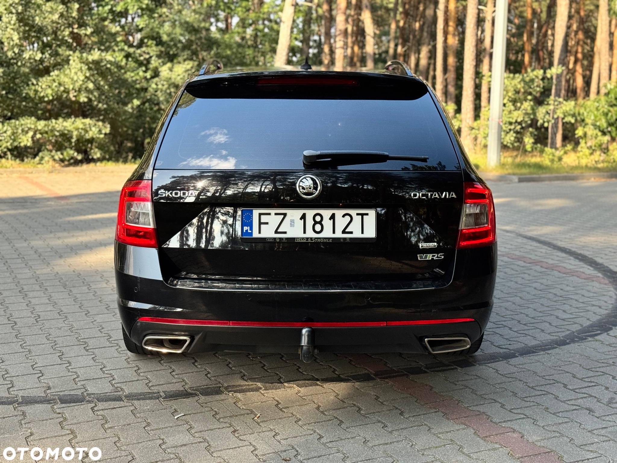Skoda Octavia Combi 2.0 TDI RS - 13