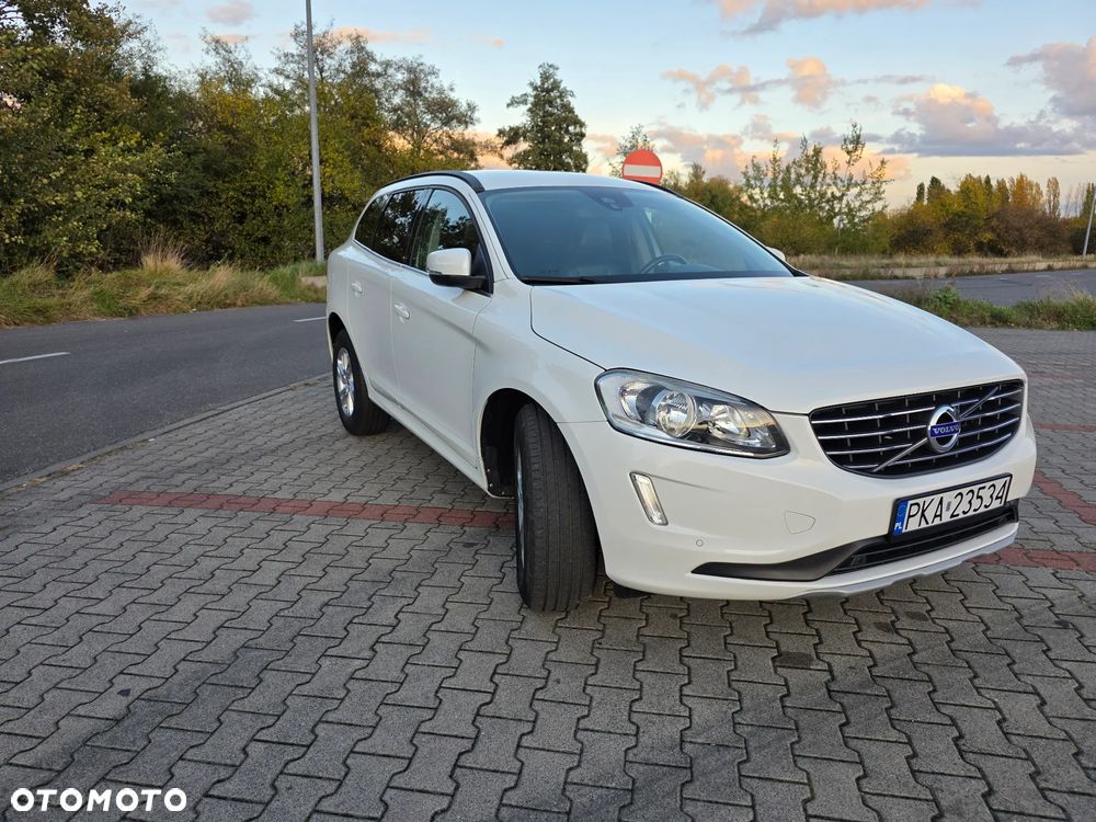 Volvo XC 60 D3 Drive-E Momentum - 17