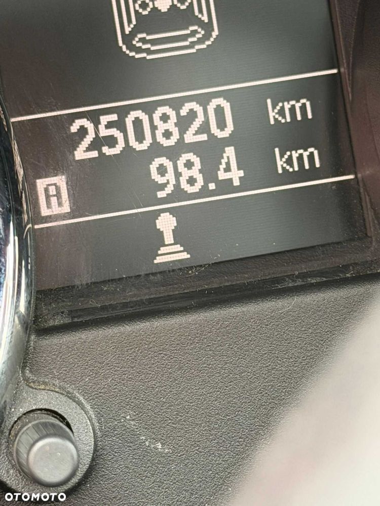 Nissan Qashqai+2 - 8