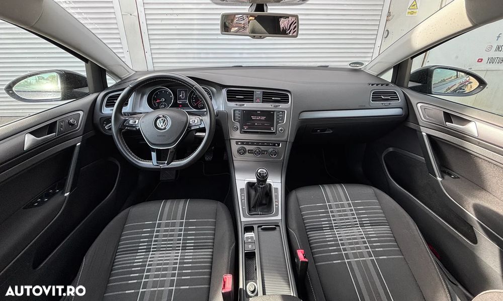 Volkswagen Golf 1.2 TSI BlueMotion Technology Lounge - 4