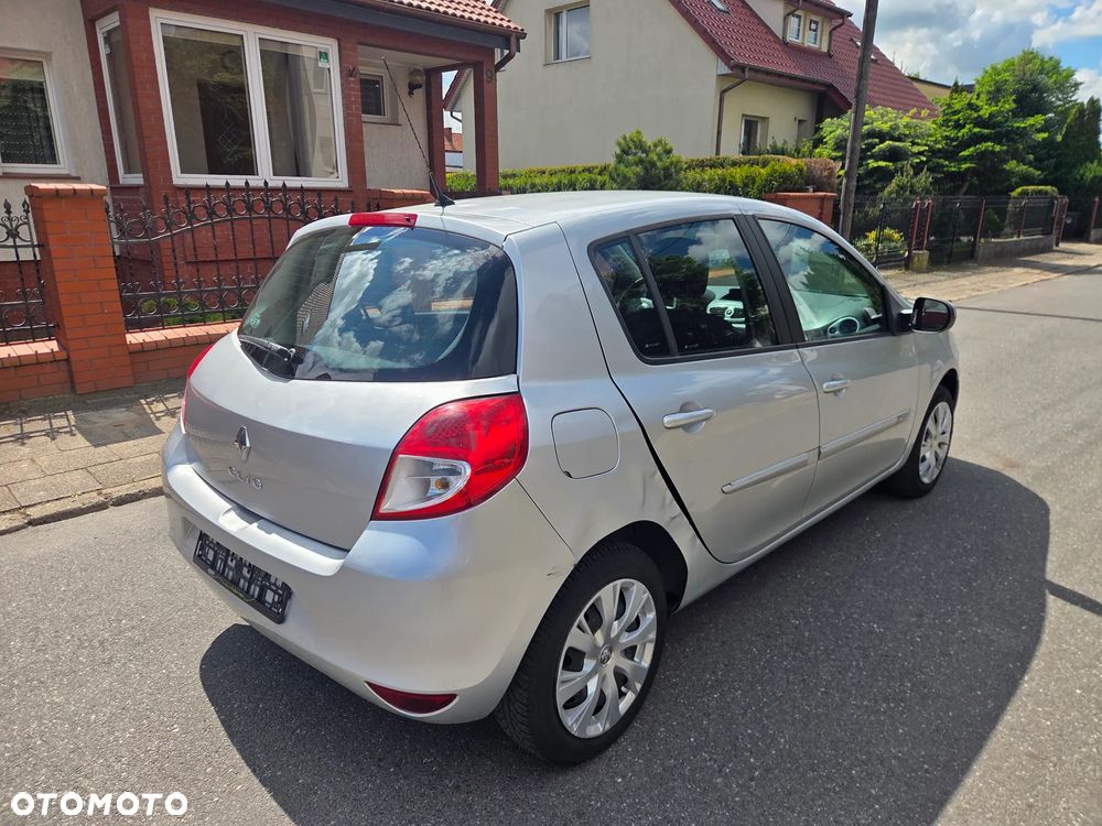 Renault Clio - 5