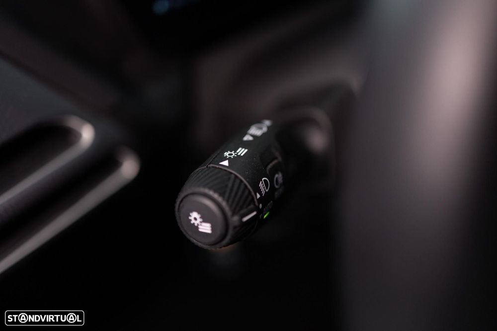 BMW 118 d Pack Desportivo M - 25