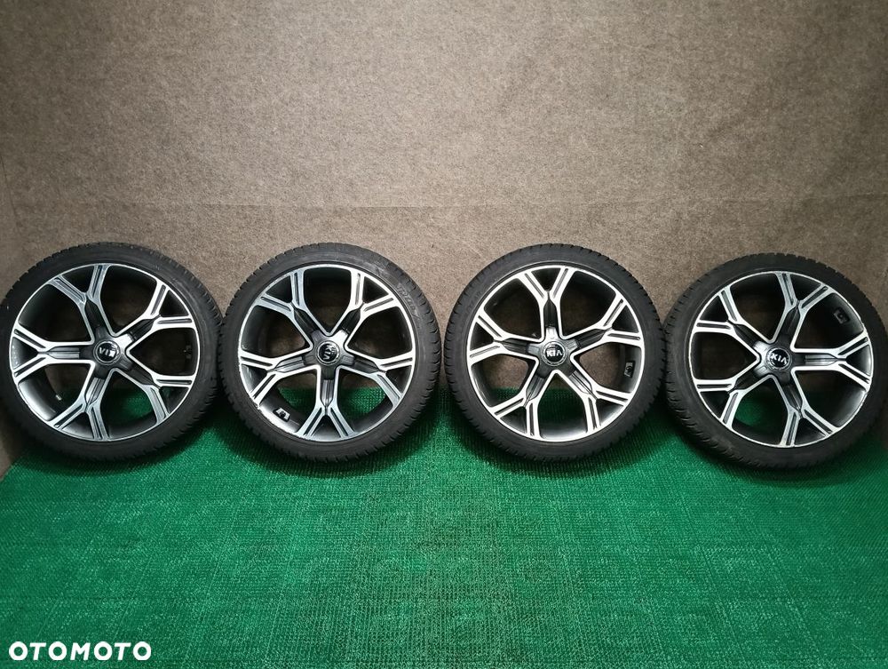 KIA STINGER 17-24r Koła z Oponami Zimowymi 255/35/19 GOODYAER 20/21r - 1