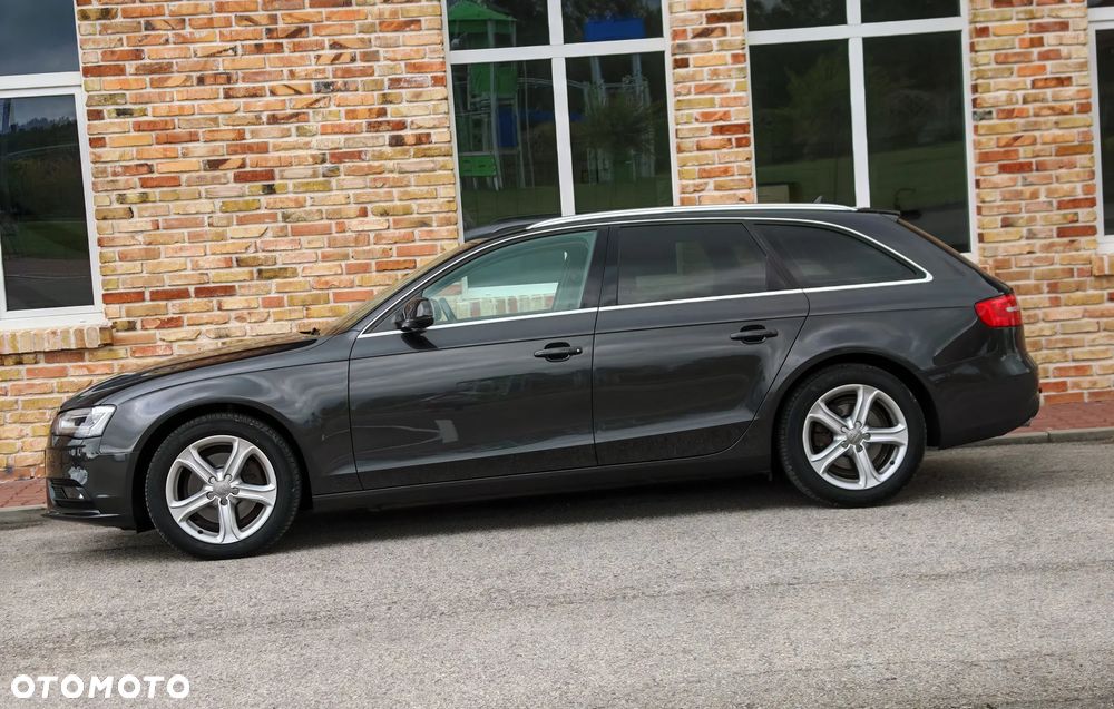 Audi A4 Avant 2.0 TDI DPF Ambiente - 4