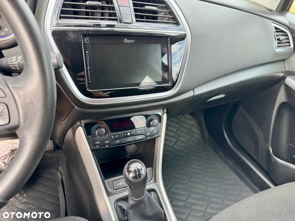 Suzuki SX4 - 8
