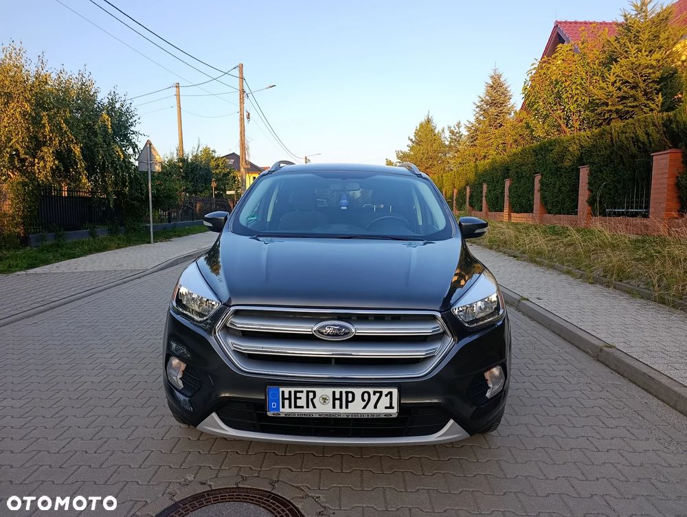 Ford Kuga 2.0 TDCi 2x4 Titanium - 6